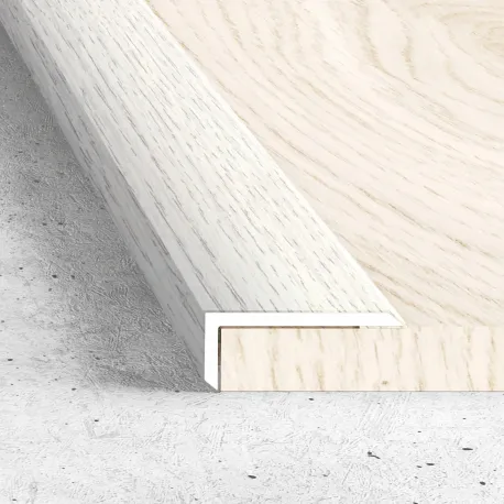 Kątownik 20 x 8 mm - dąb biały